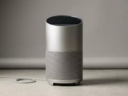 Fotorealistische Studioaufnahme von Luftreiniger zum Thema Xiaomi Air Purifier Elite, klare Lichtfuehrung - Foto: THN