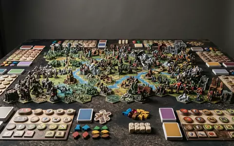 Fotorealistische Studioaufnahme von Spielerweiterung zum Thema Catan, klare Lichtfuehrung, sachlich dargestellt, markenneutral - Foto: THN