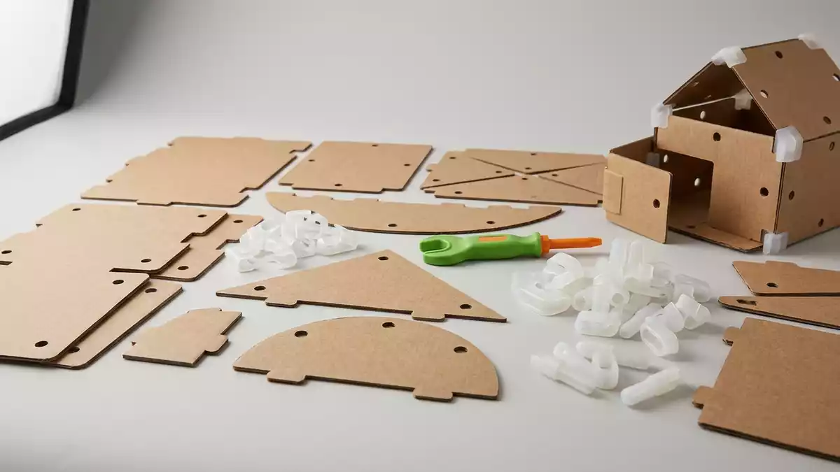 Fotorealistische Studioansicht von Bastelset in neutraler Produktdarstellung, neutral