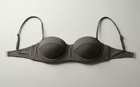 Fotorealistische Studioaufnahme von Bikinioberteil zum Thema Sunsets Damen Bikini-Top Underwire, klare Lichtfuehrung - Foto: THN