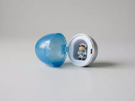 Fotorealistische Studioaufnahme von Spielzeugei zum Thema Hatchimals CollEGGtibles, klare Lichtfuehrung, sachlich dargestellt - Foto: THN