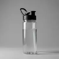 Fotorealistische Studioaufnahme von Sporttrinkflasche zum Thema Nalgene On The Fly, klare Lichtfuehrung - Foto: THN
