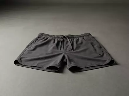 Fotorealistische Studioaufnahme von Badeshorts zum Thema Diesel Herren Badeshorts BMBX-Wave, klare Lichtfuehrung - Foto: THN