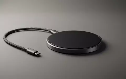 Fotorealistische Studioaufnahme von Ladepad zum Thema ESR HaloLock MagSafe Wireless, klare Lichtfuehrung - Foto: THN