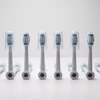 Fotorealistische Studioaufnahme von Zahnbuerstenkoepfe zum Thema Philips Sonicare Aufsteckbürsten Premium, klare Lichtfuehrung - Foto: THN