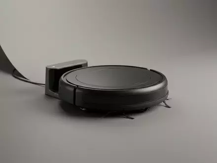 Fotorealistische Studioaufnahme von Saugroboter zum Thema iRobot Roomba j9+ Saugroboter, klare Lichtfuehrung - Foto: THN