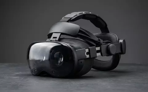 Fotorealistische Studioaufnahme von Mixed-Reality-Headset zum Thema Varjo XR-4 Mixed Reality, klare Lichtfuehrung - Foto: THN