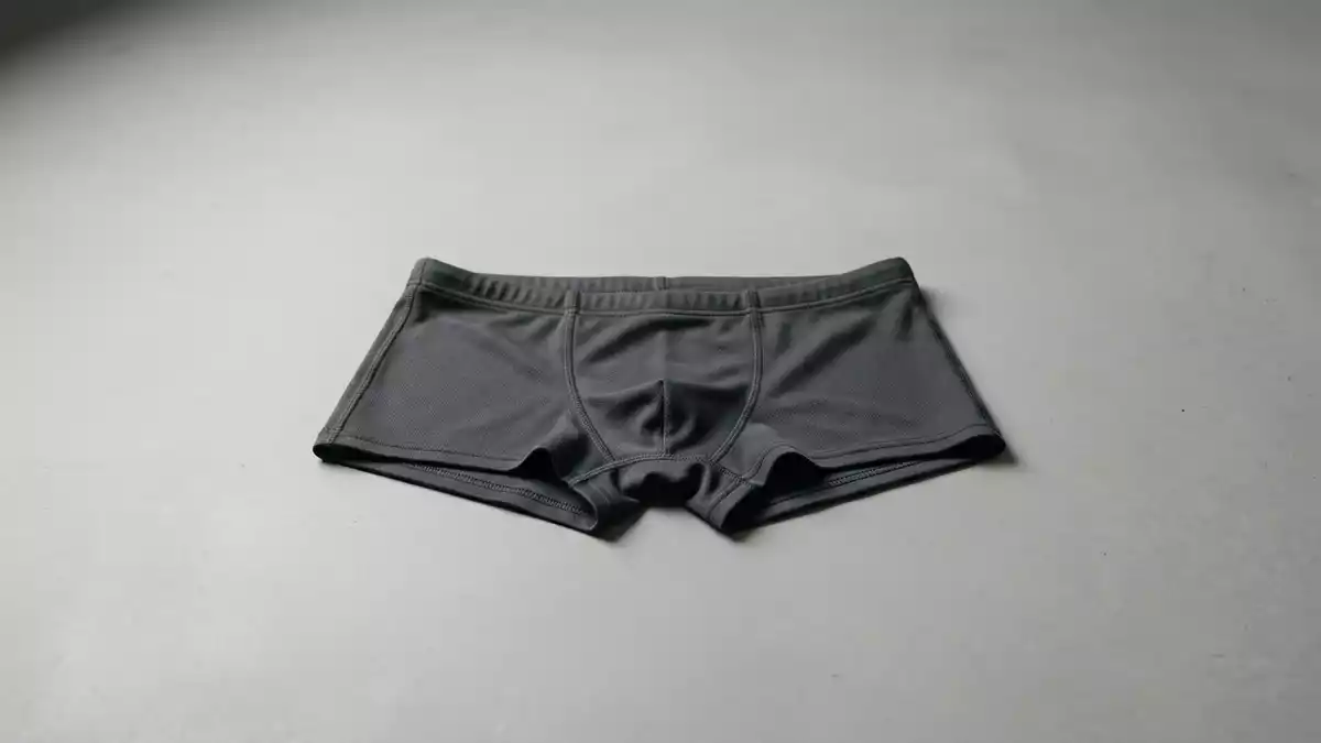 Fotorealistische Studioansicht von Badehose in neutraler Produktdarstellung, neutral