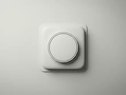 Fotorealistische Studioaufnahme von Raumthermostat zum Thema tado Smartes Thermostat V3+, klare Lichtfuehrung - Foto: THN