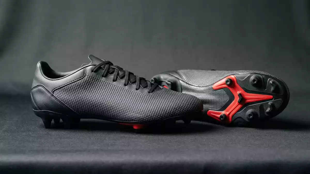 Fotorealistische Studioansicht von Fussballschuhe in neutraler Produktdarstellung