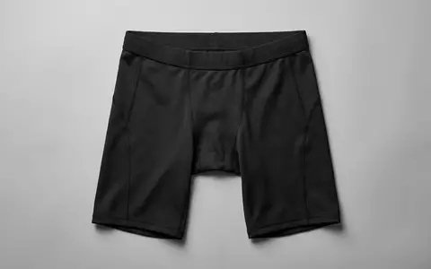 Fotorealistische Studioaufnahme von Jammer Schwimmhose zum Thema Speedo Herren Jammer Endurance+, klare Lichtfuehrung - Foto: THN