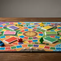 Fotorealistische Studioaufnahme von Quizspiel zum Thema Trivial Pursuit Master Edition, klare Lichtfuehrung - Foto: THN