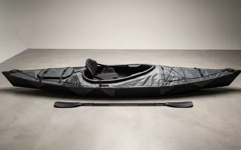 Fotorealistische Studioaufnahme von Faltkajak zum Thema Oru Kayak Faltboot Bay, klare Lichtfuehrung - Foto: THN