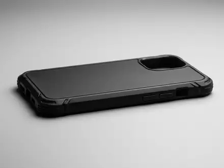 Fotorealistische Studioaufnahme von Smartphonehuelle zum Thema OtterBox Commuter Series Samsung, klare Lichtfuehrung - Foto: THN