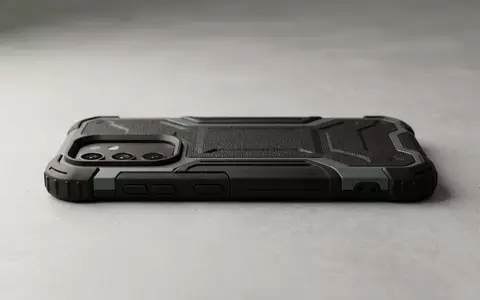 Fotorealistische Studioaufnahme von Smartphonehuelle zum Thema OtterBox Defender Series Hülle, klare Lichtfuehrung - Foto: THN