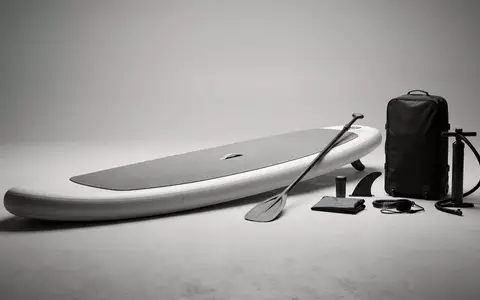 Fotorealistische Studioaufnahme von Stehpaddelbrett zum Thema Bestway Hydro-Force SUP Board, klare Lichtfuehrung - Foto: THN