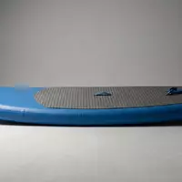 Fotorealistische Studioaufnahme von Surfbrett zum Thema Bestway Hydro-Force Surfboard 65305, klare Lichtfuehrung - Foto: THN