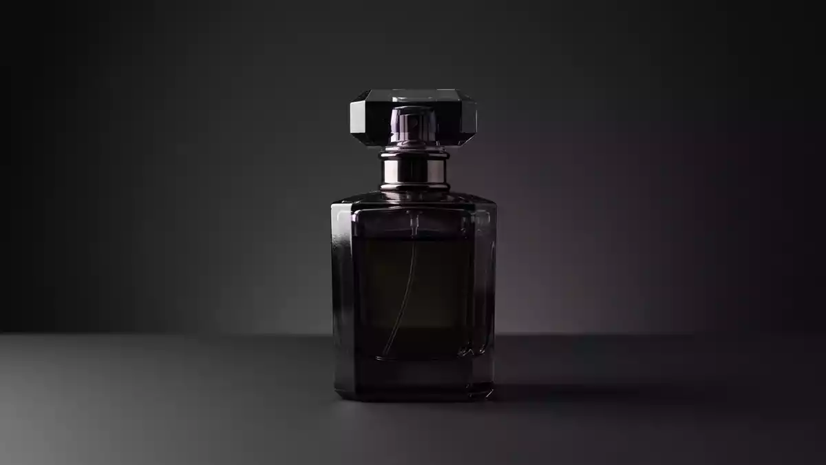 Fotorealistische Studioansicht von Eau de Parfum in neutraler Produktdarstellung