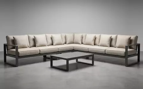 Fotorealistische Studioaufnahme von Gartenmoebelset zum Thema Beliani Aluminium Lounge Gartenmöbel, klare Lichtfuehrung - Foto: THN