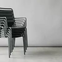 Fotorealistische Studioaufnahme von Gartenstuhl zum Thema Zebra Gartenstuhl Nano Stapelstuhl, klare Lichtfuehrung - Foto: THN