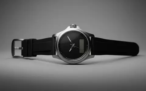 Fotorealistische Studioaufnahme von Hybrid-Smartwatch zum Thema Withings Steel HR Hybrid-Smartwatch, klare Lichtfuehrung - Foto: THN