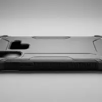 Fotorealistische Studioaufnahme von Telefonschutzhulle zum Thema Spigen Tough Armor Hülle, klare Lichtfuehrung - Foto: THN