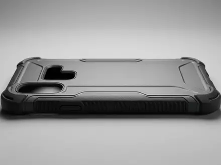 Fotorealistische Studioaufnahme von Telefonschutzhulle zum Thema Spigen Tough Armor Hülle, klare Lichtfuehrung - Foto: THN