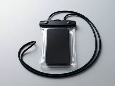 Fotorealistische Studioaufnahme von Wasserdichte Handytasche zum Thema JETech Wasserdicht Handytasche 2er, klare Lichtfuehrung - Foto: THN