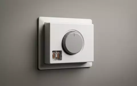 Fotorealistische Studioaufnahme von Wandthermostat zum Thema Homematic IP Wandthermostat mit, klare Lichtfuehrung - Foto: THN