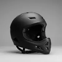 Fotorealistische Studioaufnahme von Integralhelm zum Thema TSG Pass Fullface Helm, klare Lichtfuehrung - Foto: THN