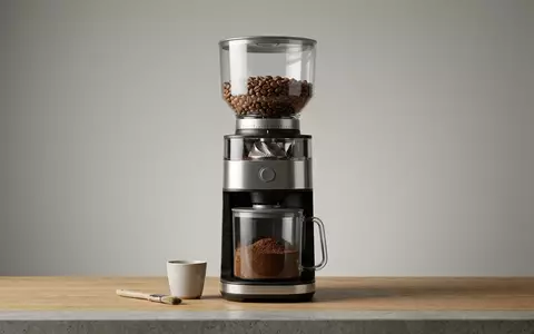 Fotorealistische Studioaufnahme von Kaffeemuehle zum Thema Krups GVX231 Kaffeemühle mit, klare Lichtfuehrung - Foto: THN