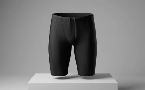 Fotorealistische Studioaufnahme von Jammer-Badehose zum Thema TYR Herren Jammer Solid, klare Lichtfuehrung - Foto: THN