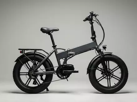 Fotorealistische Studioaufnahme von Klapp Elektrofahrrad zum Thema Engwe EP-2 Pro Klapp-E-Bike, klare Lichtfuehrung - Foto: THN