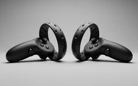 Fotorealistische Studioaufnahme von VR-Controller zum Thema Sony PlayStation VR2 Sense, klare Lichtfuehrung - Foto: THN