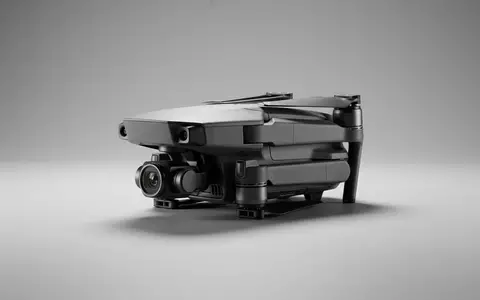 Fotorealistische Studioaufnahme von Kameradrohne zum Thema DJI Air 3S, klare Lichtfuehrung, sachlich dargestellt - Foto: THN