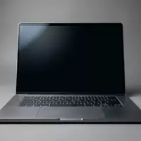 Fotorealistische Studioaufnahme von Laptop zum Thema ASUS Vivobook S 15, klare Lichtfuehrung - Foto: THN