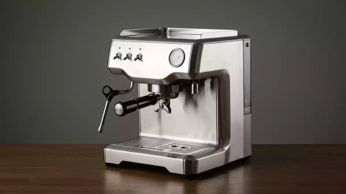 Fotorealistische Studioansicht von Espressomaschine in neutraler Produktdarstellung