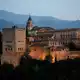 Die Alhambra in Granada gilt als herausragendes Beispiel mittelalterlicher maurischer Architektur in Europa. (Archivbild) - Bild: Fermin Rodriguez/AP