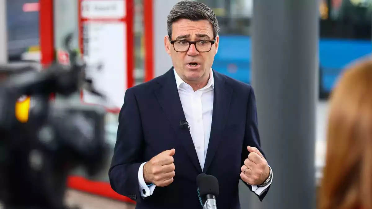 «Wir sind keine Schönwetterfreunde», sagt Burnham.  - Bild: Hannah Mckay/PA Wire/dpa
