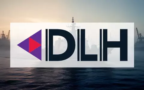 Abstrakte Darstellung maritimer Logistik und Verteidigung mit einem modernen Schiffssilhouetten-Motiv bei Dämmerung. - Foto: über boerse-global.de