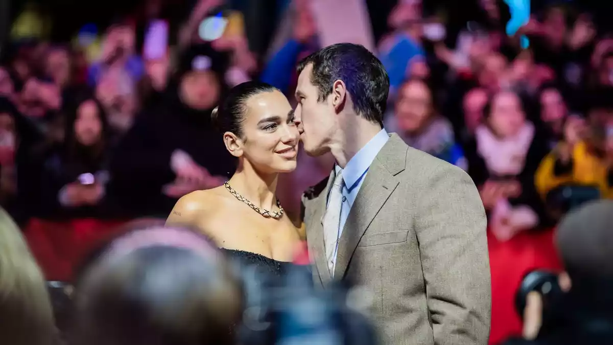 Dua Lipa und Callum Turner sind seit 2024 ein Paar. (Archivbild) - Bild: Christoph Soeder/dpa