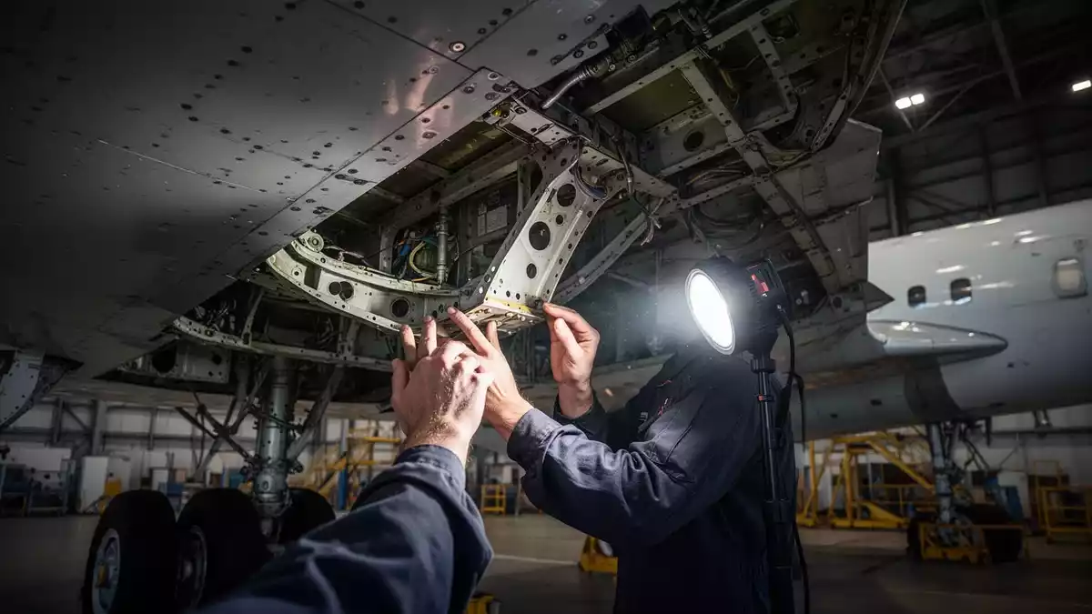 A Qantas Airbus A380 operated for two days with a 33-centimetre LED work light left inside its wing, according to a report from the Australian Transport Safety Bureau (ATSB) released on August 17 and…