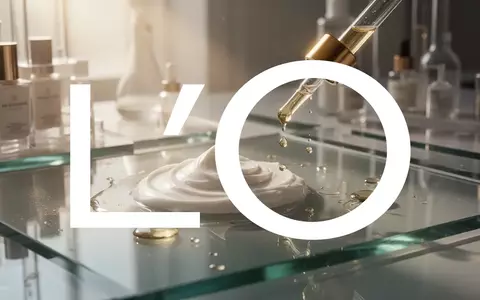 Elegante, minimalistische Ästhetik einer hochwertigen Kosmetik-Laborumgebung mit subtilem Lichteinfall. - Foto: über boerse-global.de