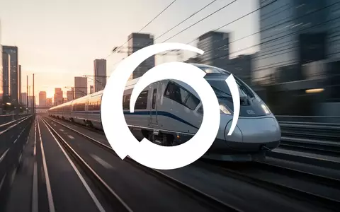 Moderner Hochgeschwindigkeitszug in einer verschwommenen städtischen Umgebung bei Sonnenaufgang. - Foto: über boerse-global.de