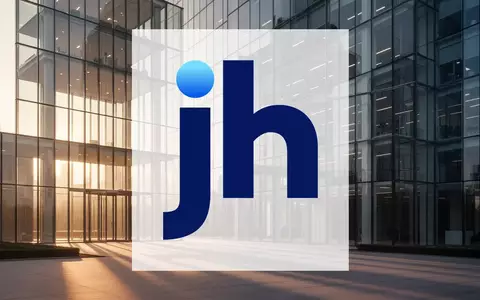Abstrakte Darstellung eines modernen Bürogebäudes in der Abendsonne als Symbol für unternehmerische Zuversicht. - Foto: über boerse-global.de