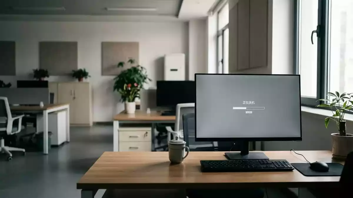China beschleunigt Windows-10-Aus in Behörden: Sicherheitsbedenken treiben Ablösung voran