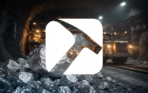 Moderne Bergbau-Infrastruktur mit Fokus auf Silbererz und industrielle Technologie in einer atmosphärischen Umgebung. - Foto: über boerse-global.de