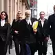 Im Fall einer wegen dreifachen Mordes mit Giftpilzen zu lebenslanger Haft verurteilten Frau hat in Australien die Berufungsverhandlung begonnen. Die Anwälte (Bild) beanstanden Verfahrensfehler. - Bild: Joel Carrett/AAP/dpa