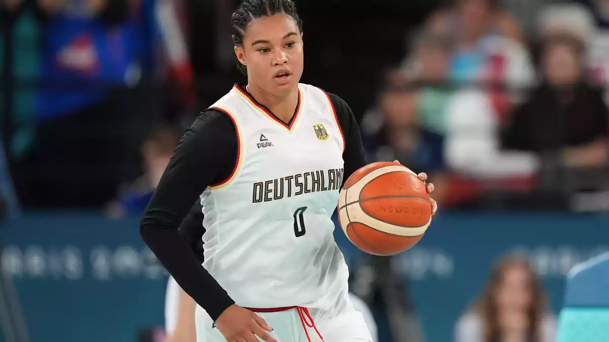 Satou Sabally wird dem deutschen Nationalteam bei der Heim-WM fehlen. (Archivbild) - Bild: Marcus Brandt/dpa