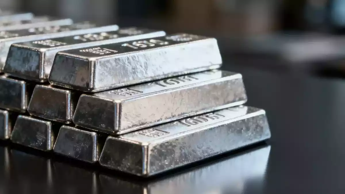 Silver Consolidates Near $65 as Fed Rate Pause Bets and Supply Deficit Support Prices